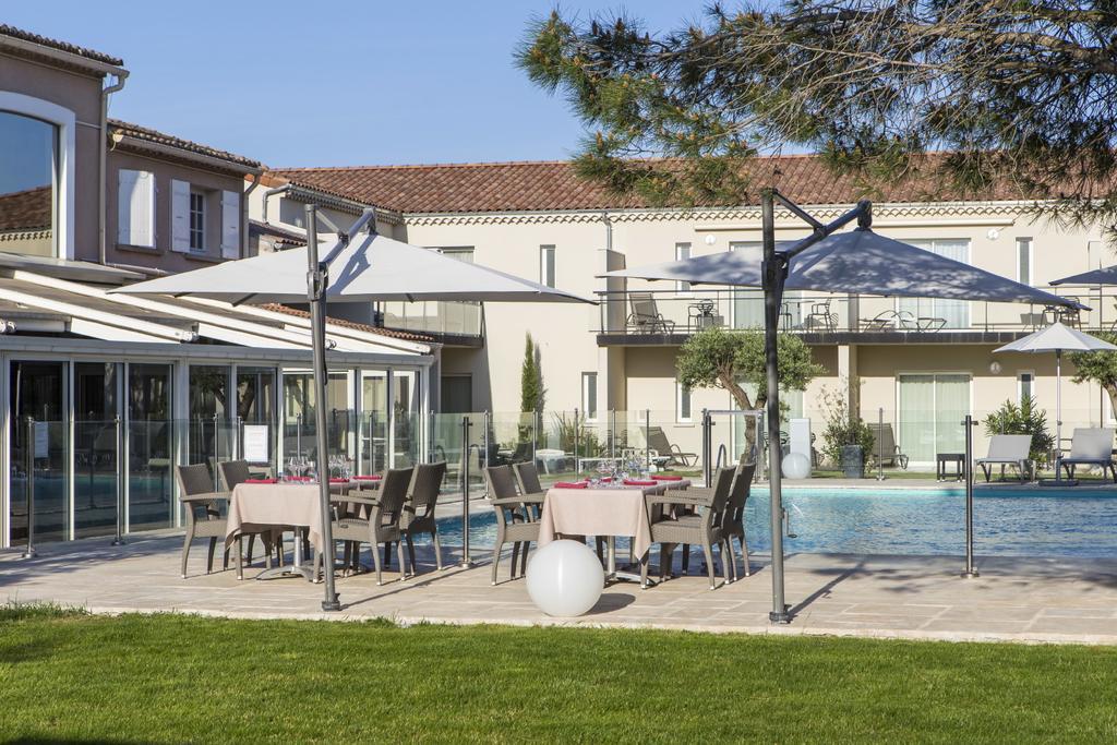 Le Domaine Des Oliviers Hotel Pierrelatte Kültér fotó