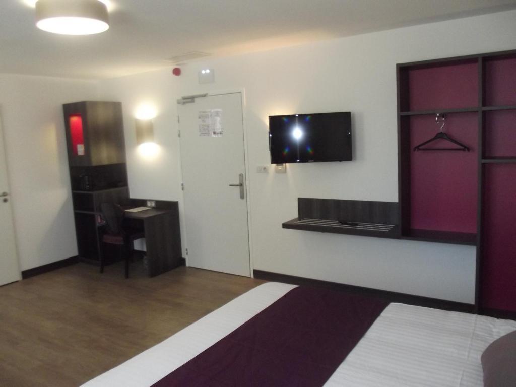 Le Domaine Des Oliviers Hotel Pierrelatte Szoba fotó