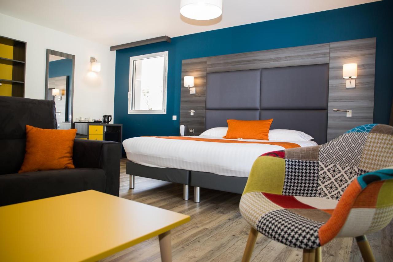 Le Domaine Des Oliviers Hotel Pierrelatte Kültér fotó