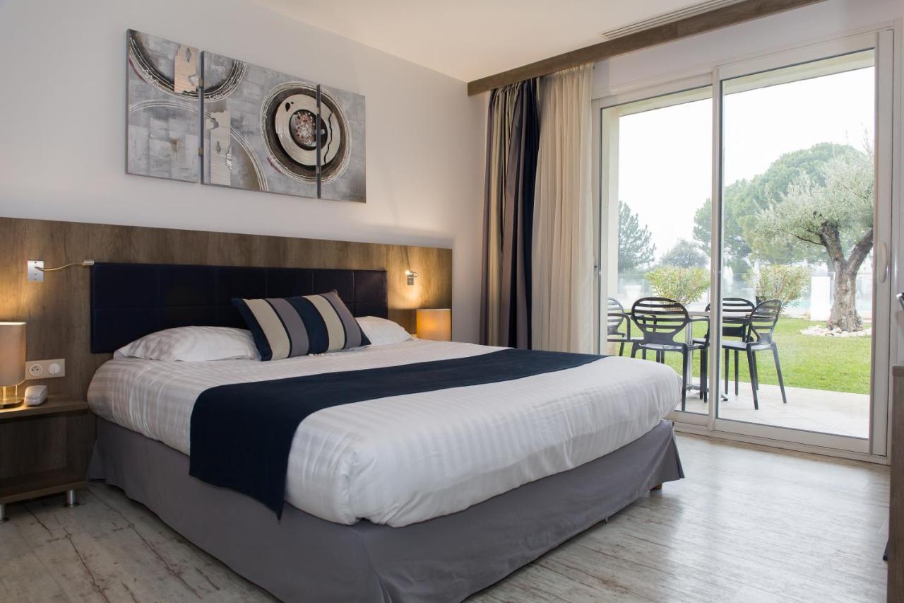 Le Domaine Des Oliviers Hotel Pierrelatte Kültér fotó